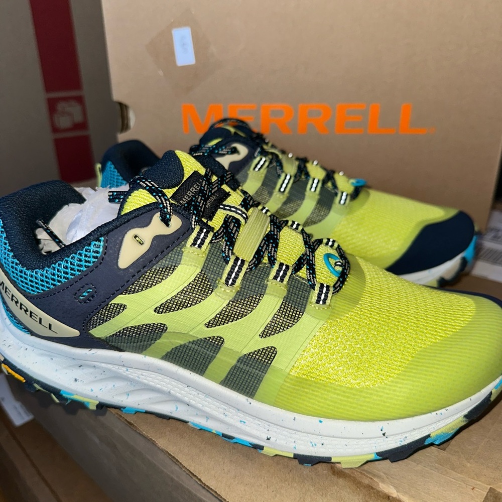 Merrell Men's Yellow and Blue Trail Running Shoes size 10